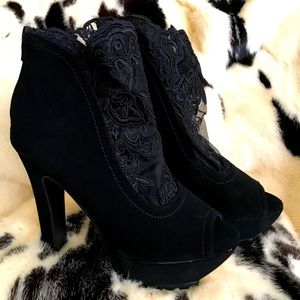 NWOT- 5” Black Suede Heels by YALIJARE